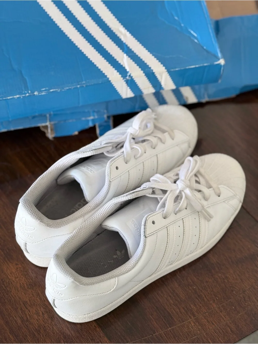 Adidas Men’s White Superstar Sneakers Sz 11.5